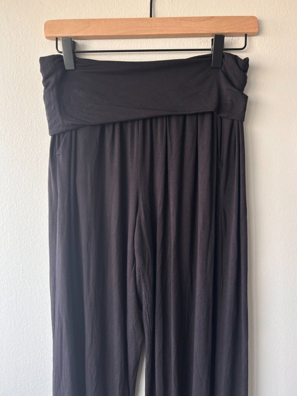 Athleta Studio Wide Leg Pant Black Foldover Waist Yoga Lounge Size S Petite - Picture 3 of 10